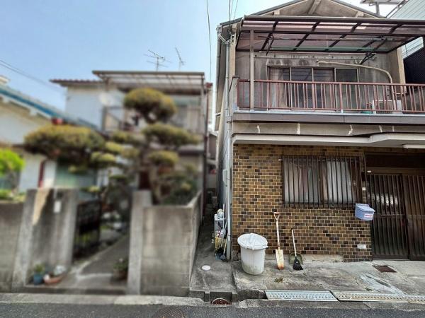 八尾市春日町３丁目の土地