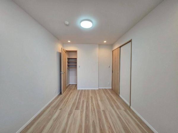 クロスティ八尾南壱番館
