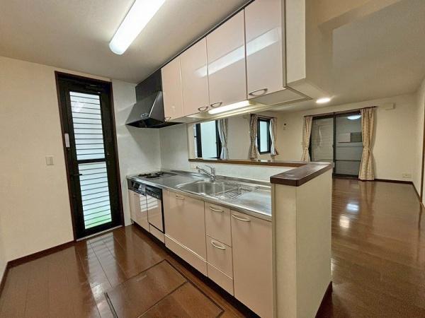 八尾市大字大窪の中古一戸建