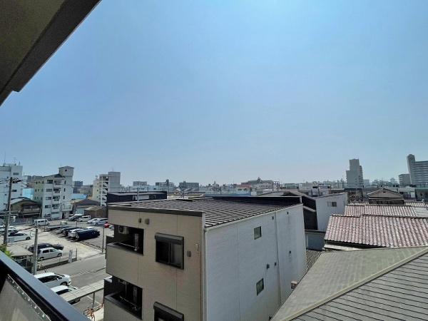 ルネブライトスクエア平野