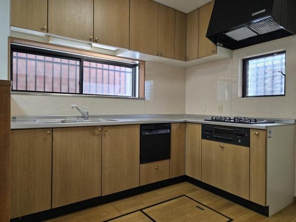 八尾市東太子１丁目の中古一戸建