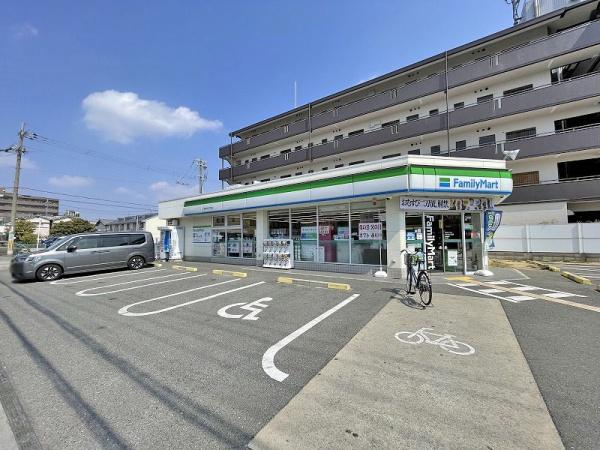 八尾市刑部３丁目の中古一戸建て(ファミリーマート八尾木北六丁目店)