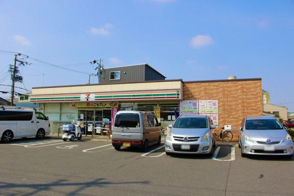 八尾市幸町１丁目の中古一戸建て(セブンイレブン八尾泉町１丁目店)