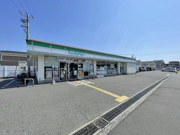 八尾市太田２丁目の中古一戸建て(ファミリーマート八尾太田新町店)