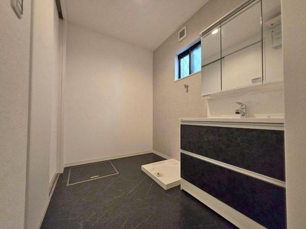 八尾市東久宝寺１丁目の新築一戸建
