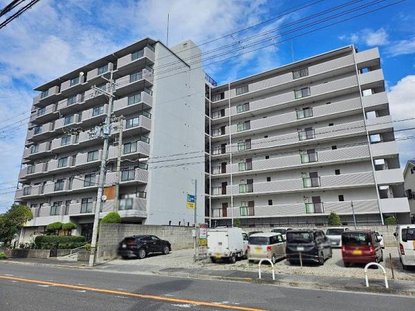 ロイヤル八尾