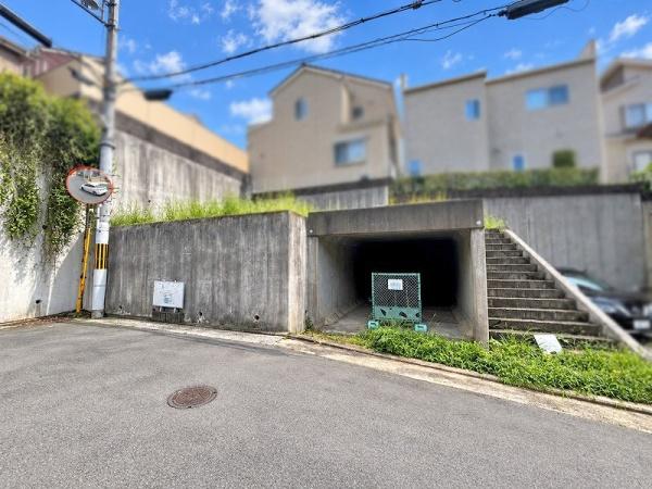 柏原市田辺２丁目の土地