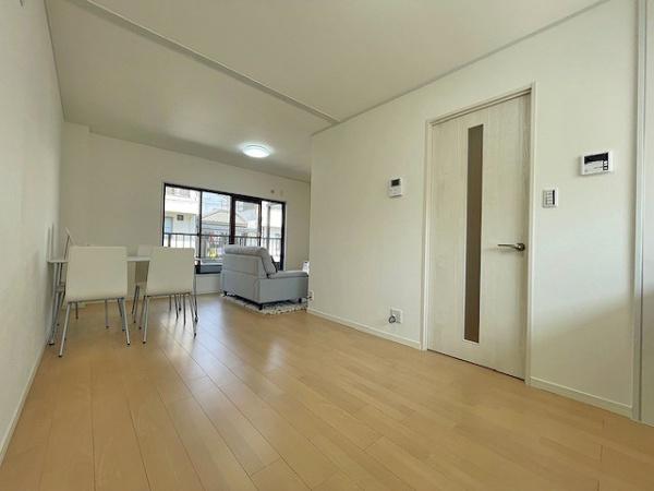 八尾市明美町２丁目の中古一戸建