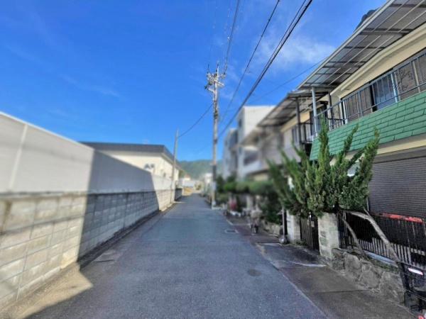 八尾市東山本新町８丁目の土地