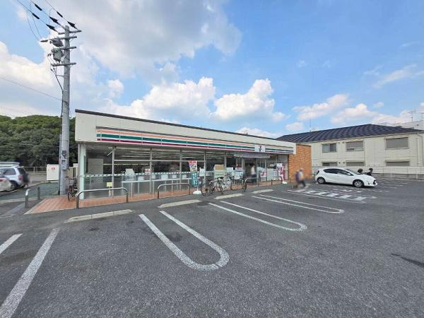 国府旭ヶ丘住宅　1階(セブンイレブン藤井寺国府１丁目店)