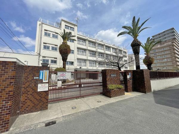 長吉コーポ２号棟(大阪市立長吉出戸小学校)