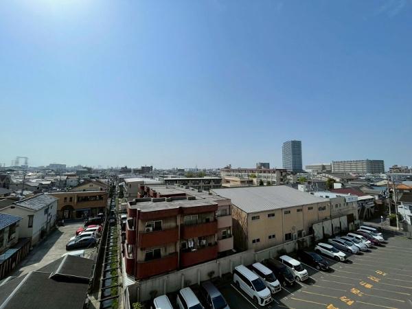 ローレルハイツ八尾１号棟