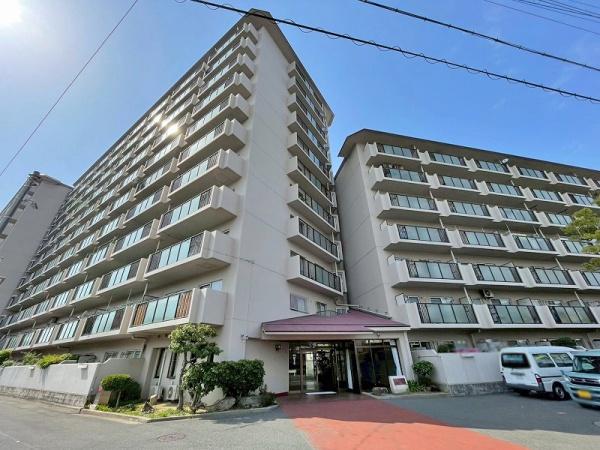 ローレルハイツ八尾１号棟