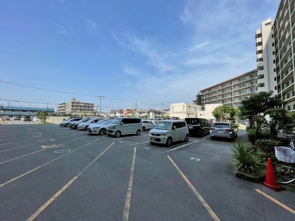 ローレルハイツ八尾１号棟