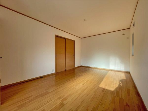 八尾市中田４丁目の中古一戸建て