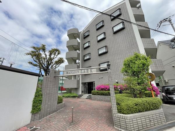 マンションラークＢ
