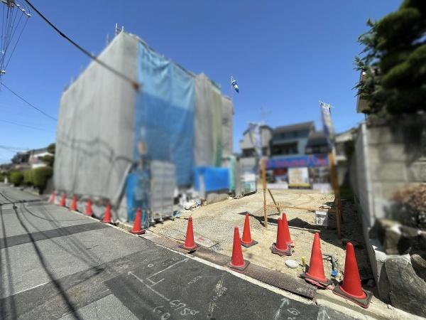 八尾市東山本新町８丁目の土地