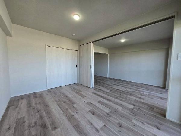 メガロコープ平野第2号棟(寝室)