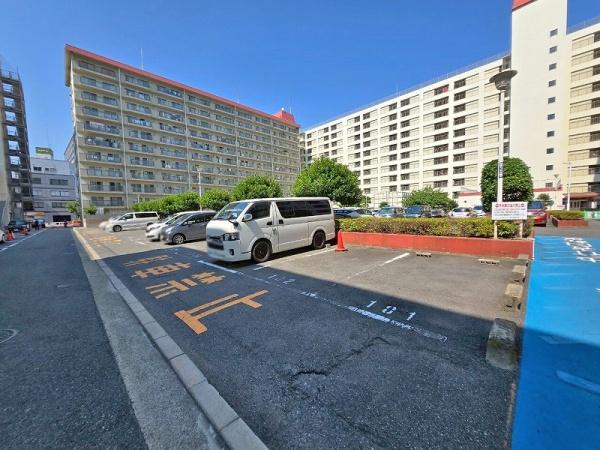 メガロコープ平野第2号棟(駐車場)