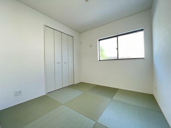 八尾市新家町2丁目の新築一戸建(和室)