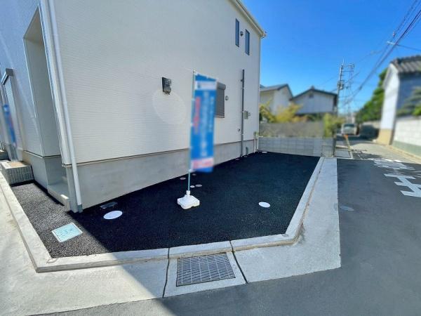 八尾市新家町2丁目の新築一戸建(駐車場)