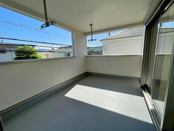 八尾市新家町2丁目の新築一戸建(バルコニー)