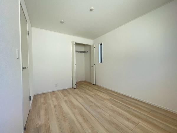 八尾市新家町2丁目の新築一戸建(洋室)