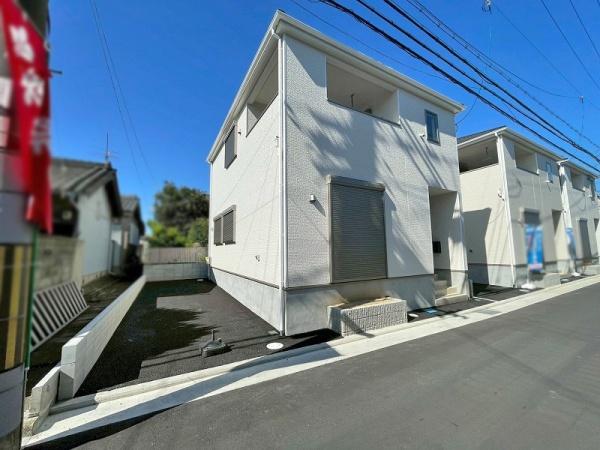 八尾市新家町2丁目の新築一戸建(前面道路含む現地写真)