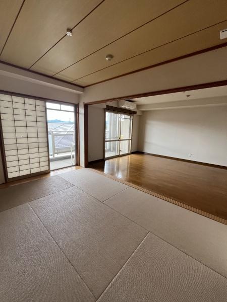 グランドハイツ若里