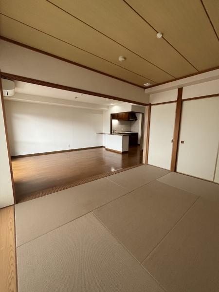 グランドハイツ若里