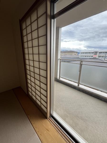 グランドハイツ若里