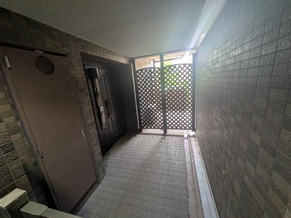 ロイヤルアーク東香里園町