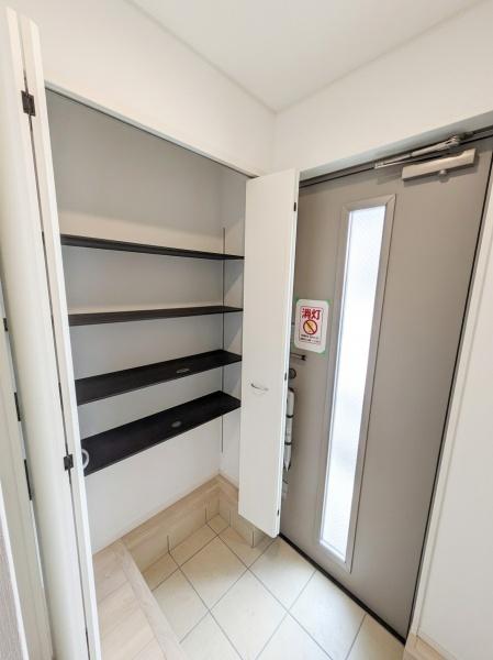 クレイドルガーデン寝屋川市国松町第11（2号棟）