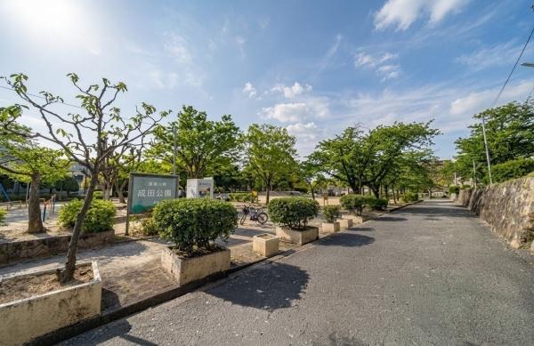 プレサンスアージュ香里園Ⅴ(成田公園)