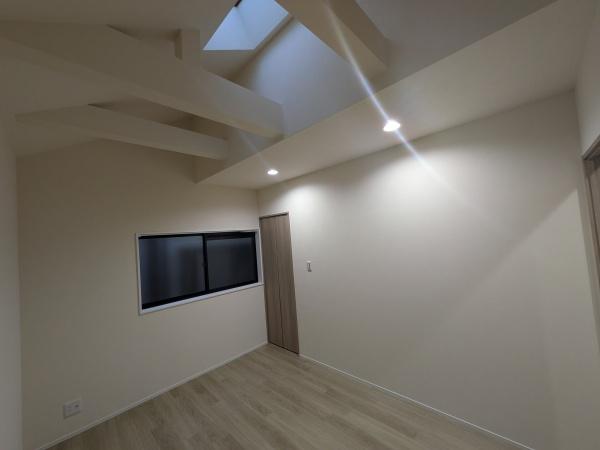 寝屋川市中神田町の中古一戸建て