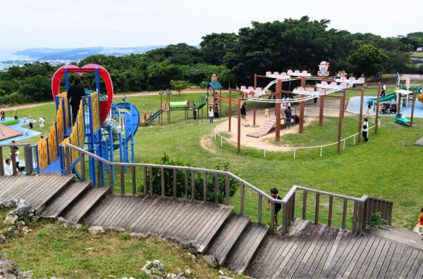 沖縄県南城市玉城百名_3号棟(グスクロード公園)