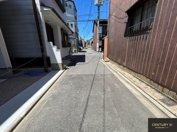 京都市上京区芦山寺通智恵光院西入戌亥町の新築一戸建