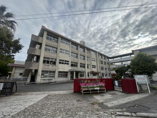 鹿児島市西伊敷1丁目の新築一戸建(鹿児島市立西伊敷小学校)