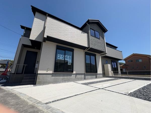 霧島市国分中央６丁目の新築一戸建