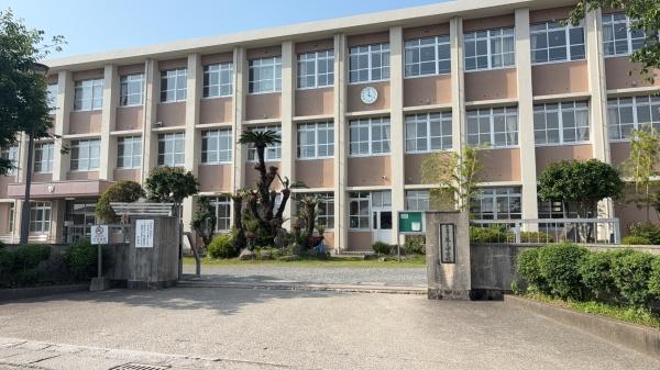 新築戸建て 霧島市隼人町 8号棟(霧島市立隼人中学校)