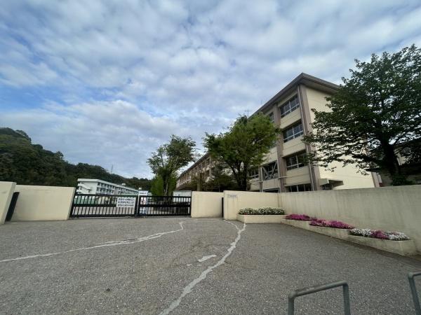 新築戸建て 若葉町(鹿児島市立坂元中学校)