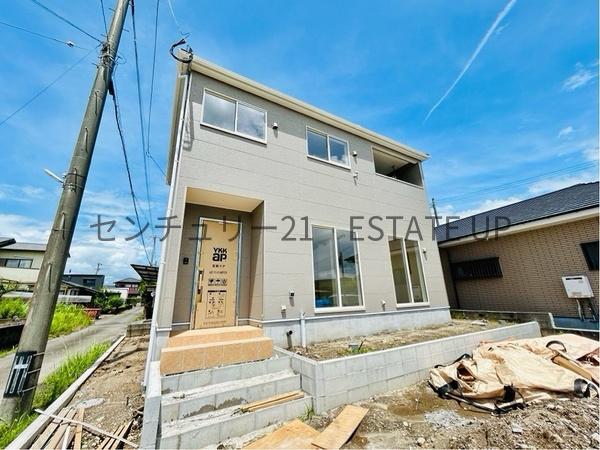 新築戸建 姶良市東餅田第17(前面道路含む現地写真)
