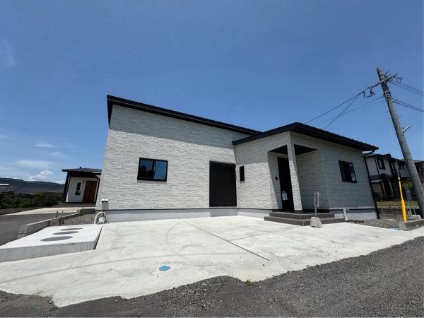 新築戸建て　隼人町真孝　（平屋）