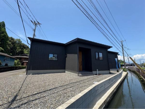 新築戸建て　隼人町小田　（平屋）