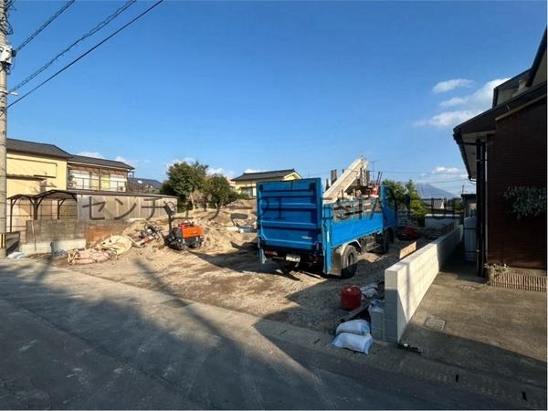 新築戸建 東坂元第2(前面道路含む現地写真)