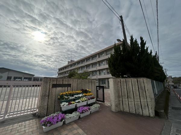 新築戸建　草牟田　1号棟(鹿児島市立草牟田小学校)