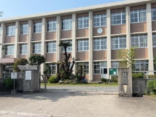新築戸建　クレイドルガーデン霧島市隼人町神宮第3　2号棟(霧島市立隼人中学校)
