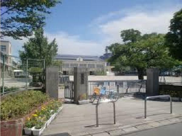 鹿児島市三和町の中古一戸建て(鹿児島市立南小学校)