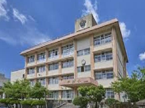 鹿児島市唐湊３丁目の中古一戸建て(鹿児島市立中郡小学校)