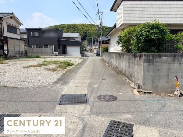 揖保郡太子町東保の土地